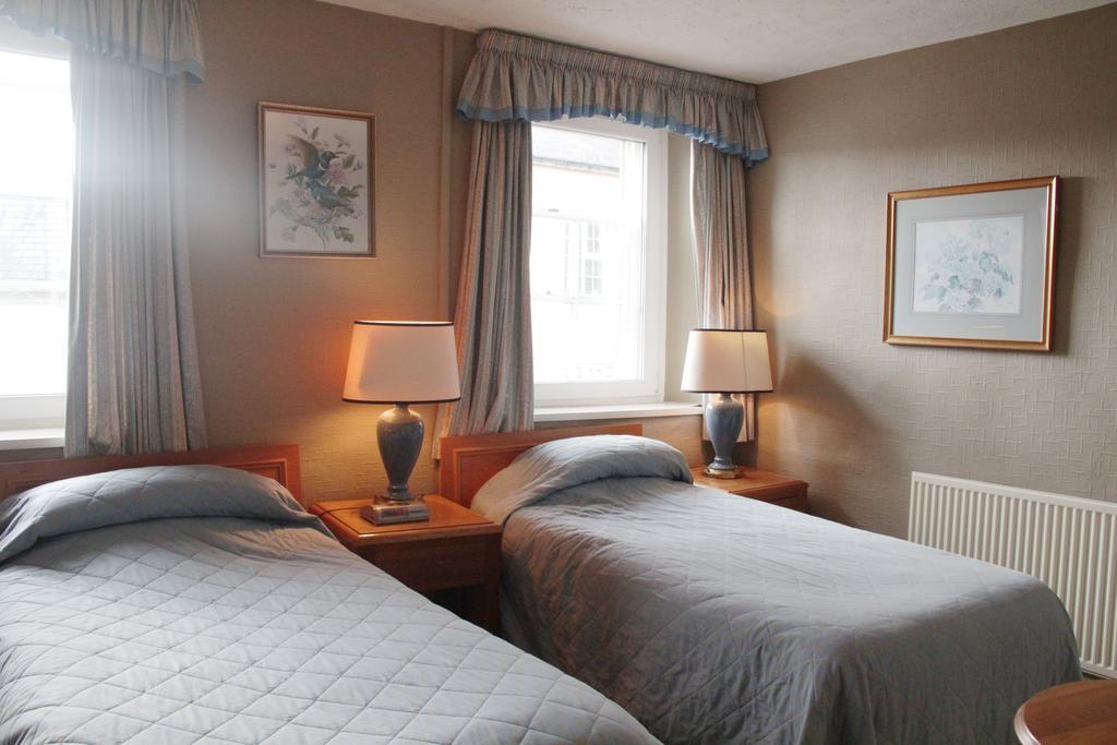 The Kings Head Hotel Абъргавени Екстериор снимка